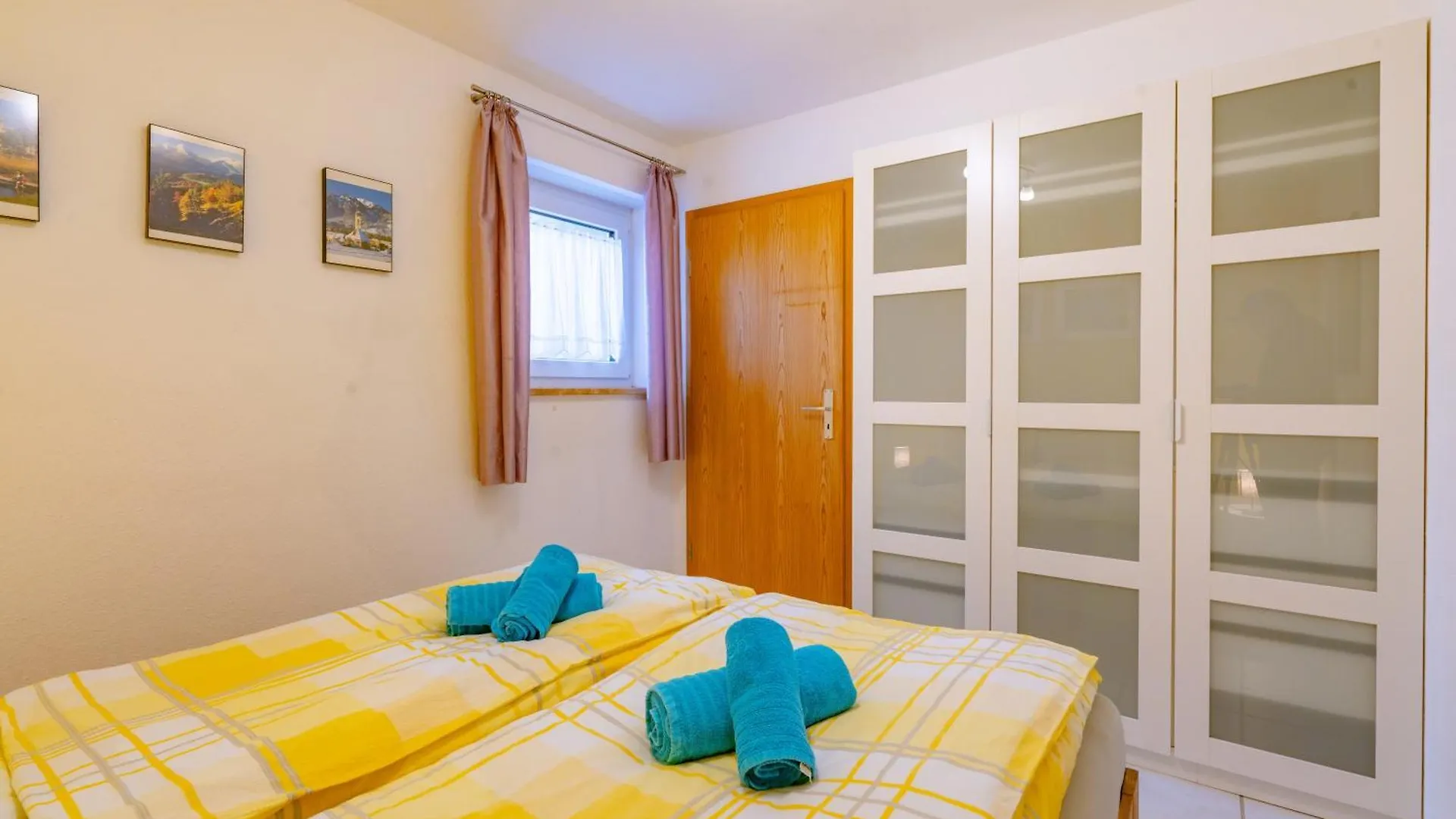 Ferienwohnungen Christoph In Der Edelweissstrasse Pfaffing Apartment
